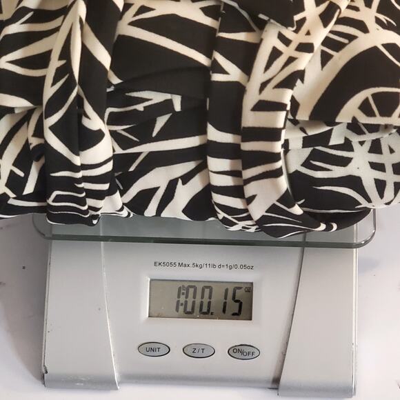 Dani Max Wrap Casual Dress White Palm Pattern Sz 6M Black White Tropical Beachy - Picture 7 of 7